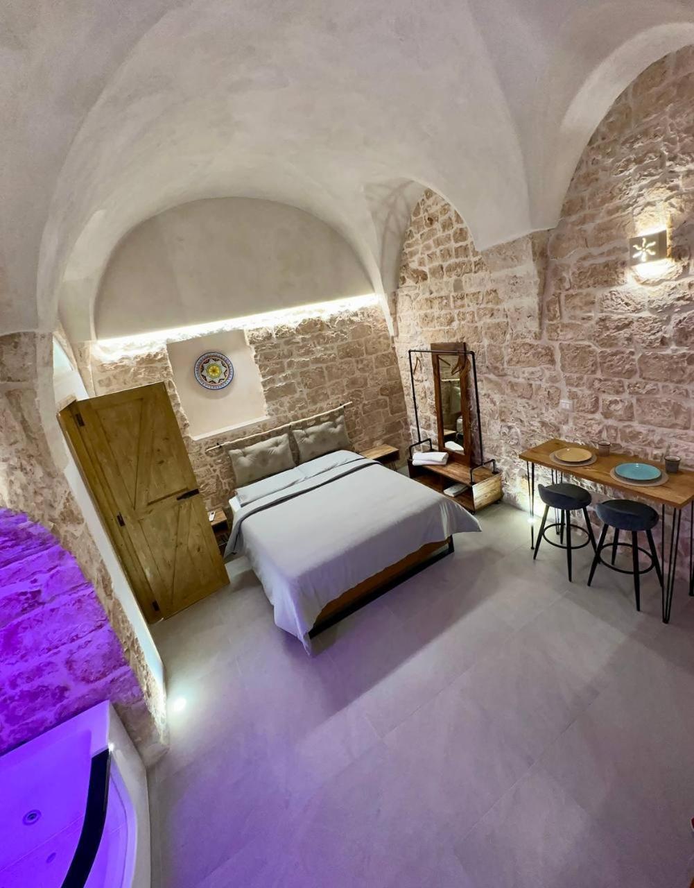 Primus Suite Ceglie Messapica Bagian luar foto