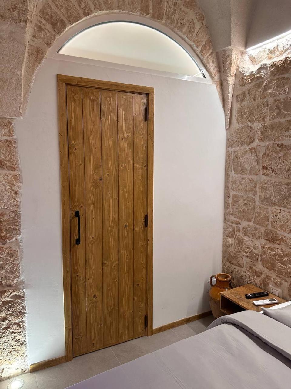 Primus Suite Ceglie Messapica Bagian luar foto