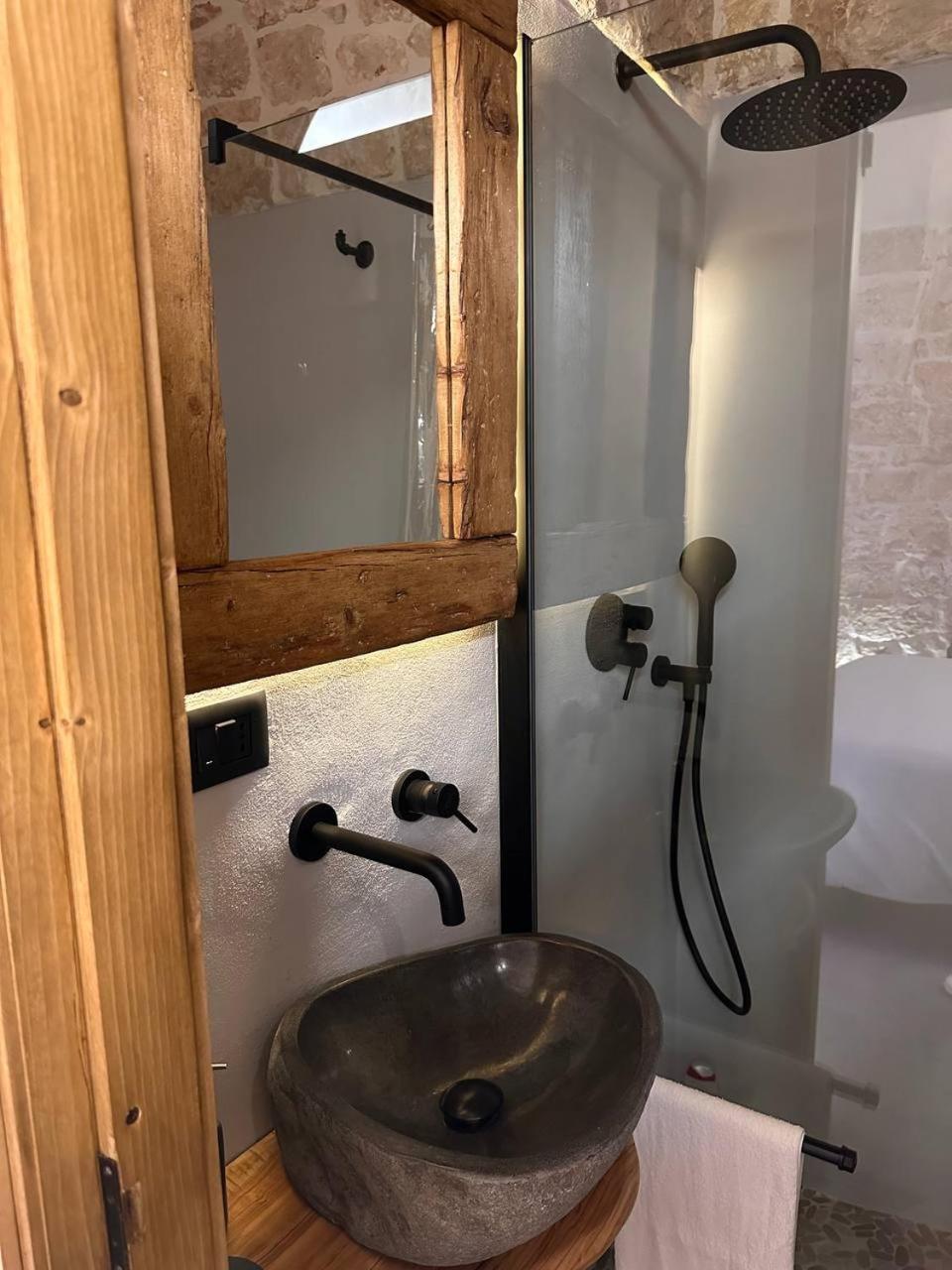 Primus Suite Ceglie Messapica Bagian luar foto