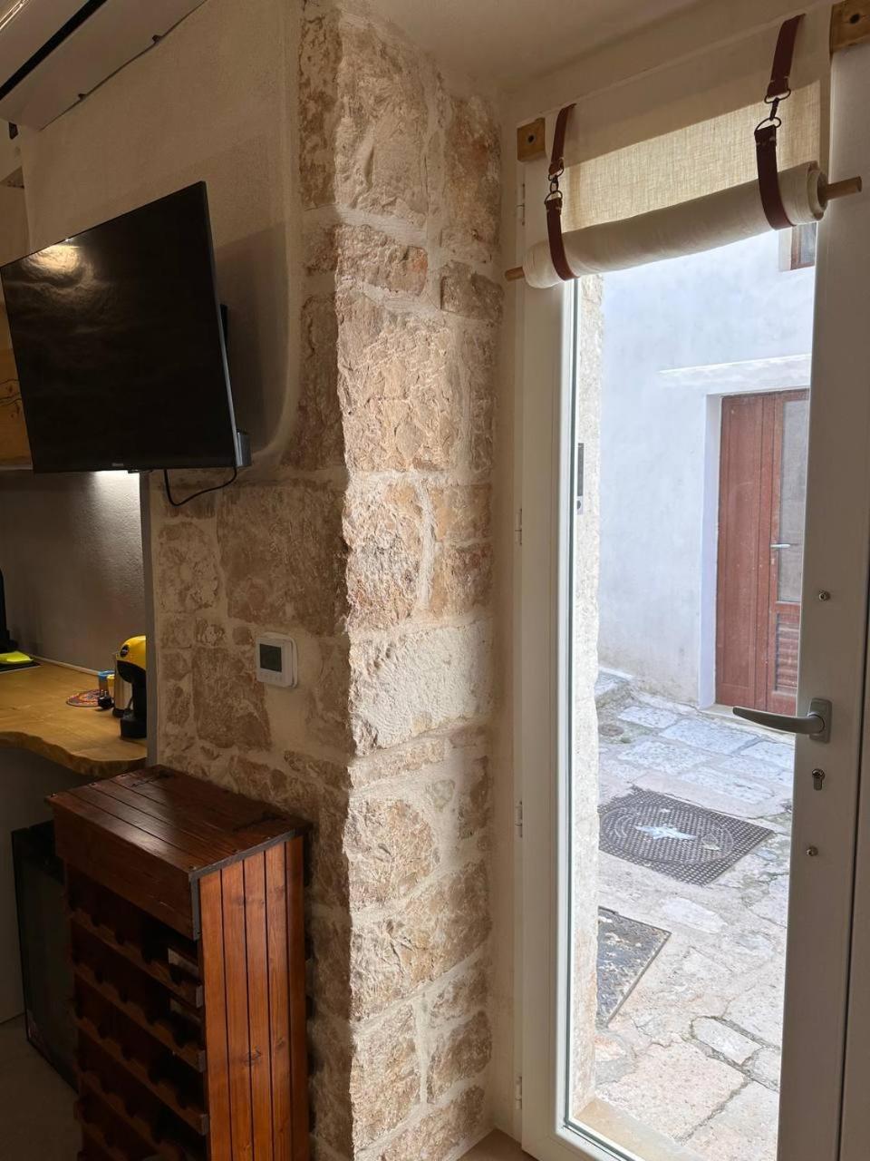 Primus Suite Ceglie Messapica Bagian luar foto